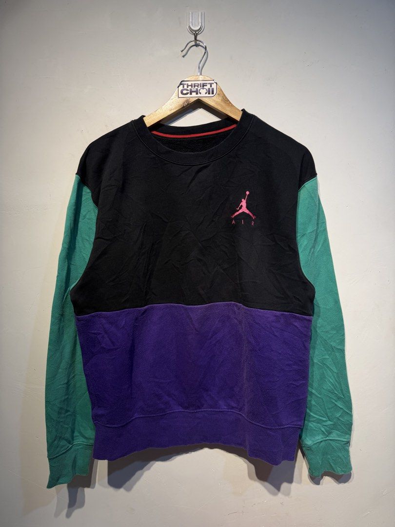 Jordan (Category: Coats, Jackets and Outerwear) located in Carmen. Submitted by thriftnichoii (Listing ID 1461793422, Image 1). Description: 22x26.