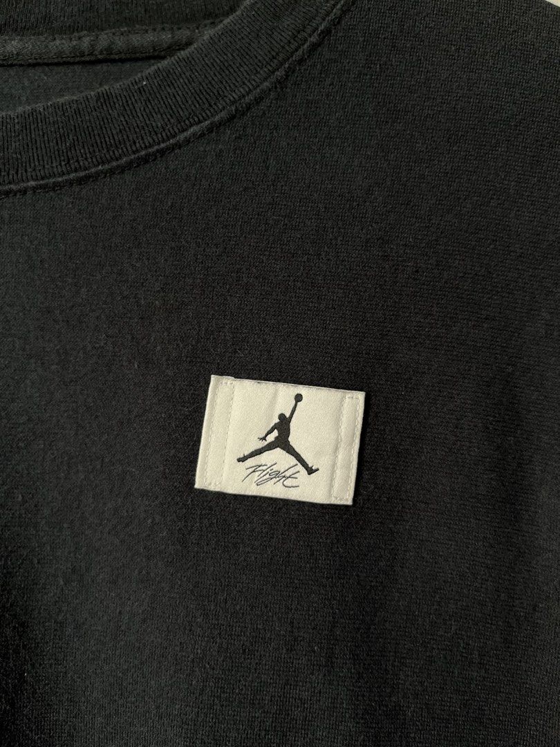 Jordan boxy, cropped t-shirt (Category: Shirts) located in Cagayan de Oro. Submitted by vigo999 (Listing ID 1461566024, Image 3). Description: Jordan Brand boxy, cropped t-shirt Size Small Condition: As new Color rate: 10/10 No issues Dimes: 18x19.