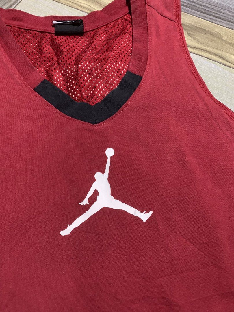 JORDAN COTTON-MESH JERSEY (Category: Tshirts & Polo Shirts ) located in Kapalong. Submitted by ac_thrift (Listing ID 1461577146, Image 3). Description: JORDAN COTTON-MESH JERSEY Size: Small Dimes: W17 x L27 Color rate: 9/10 Cotton part, 10/10 Mesh part Condition: Very-good MoP: Gcash Location: Mindanao, Davao del Norte, Kapalong, 8113.