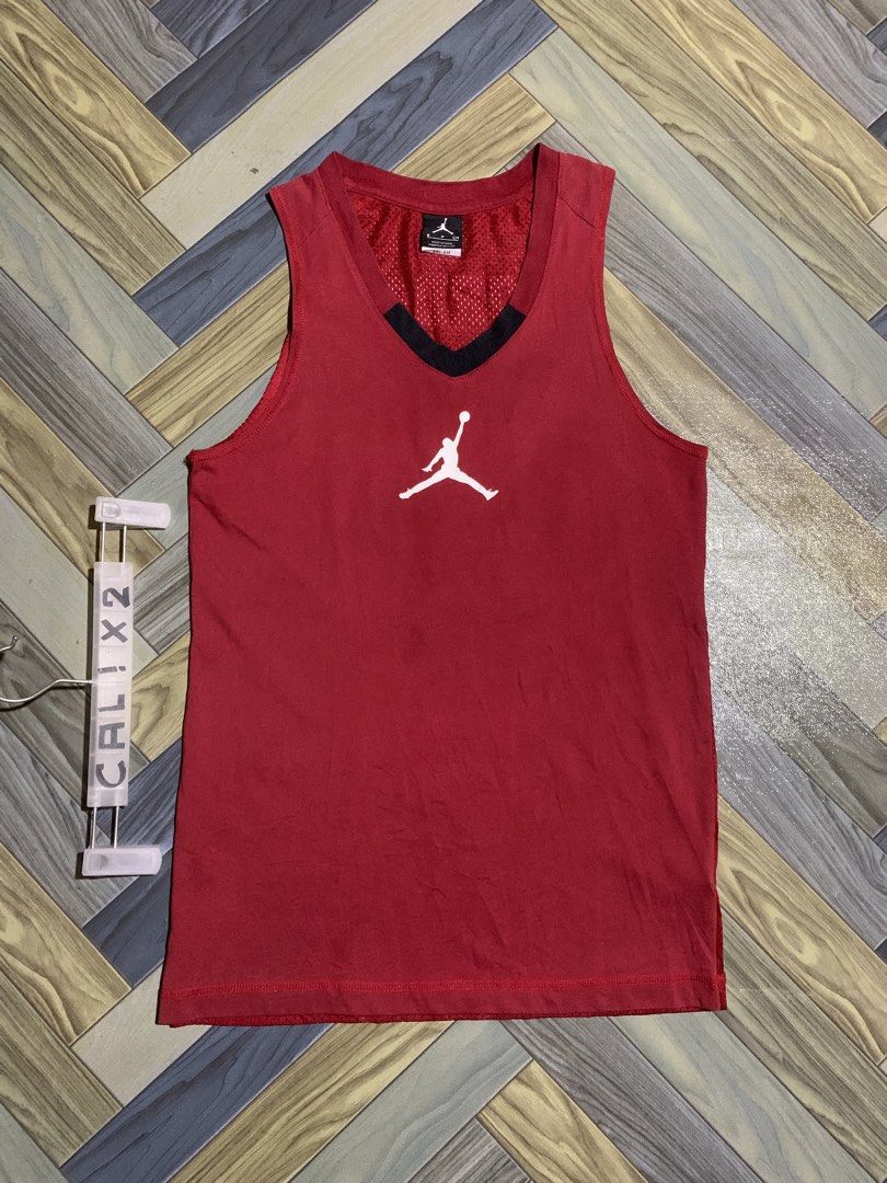 JORDAN COTTON-MESH JERSEY (Category: Tshirts & Polo Shirts ) located in Kapalong. Submitted by ac_thrift (Listing ID 1461577146, Image 1). Description: JORDAN COTTON-MESH JERSEY Size: Small Dimes: W17 x L27 Color rate: 9/10 Cotton part, 10/10 Mesh part Condition: Very-good MoP: Gcash Location: Mindanao, Davao del Norte, Kapalong, 8113.