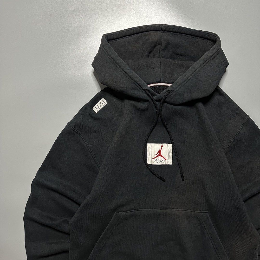 Jordan Flight Essentials Black Hoodie Jacket (Category: Coats, Jackets and Outerwear) located in Baguio. Submitted by subaitems (Listing ID 1461627500, Image 2). Description: - Black Jordan hoodie - Features Flight Essentials logo on chest - Standard fit - Front pouch pocket - Drawstring hood - Made in Indonesia.