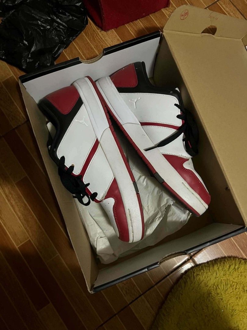 Jordan Nu Retro 1 Low (With Box) (Category: Sneakers) located in Quezon City. Submitted by jerseyhaba42672 (Listing ID 1461744103, Image 3). Description: Size: 9 Condition: Good Location: Quezon City.
