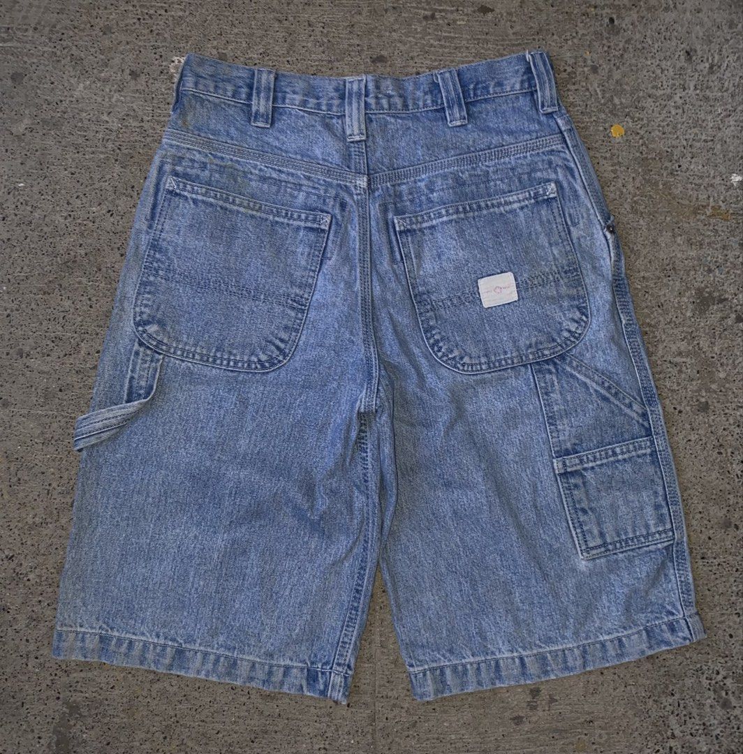 Jorts (Category: Shorts) located in Kalibo. Submitted by bryaninosa20819 (Listing ID 1461712974, Image 1). Description: Dimes : 26x21 Very Good Condition Color Rate 8/10 Need Wash.