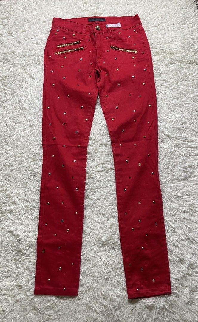 Juicy Couture (Category: Jeans) located in Lianga. Submitted by fritzie.mae.l (Listing ID 1461714941, Image 1). Description: Juicy Couture skinny pants waistline:28 length:38 mine:300.