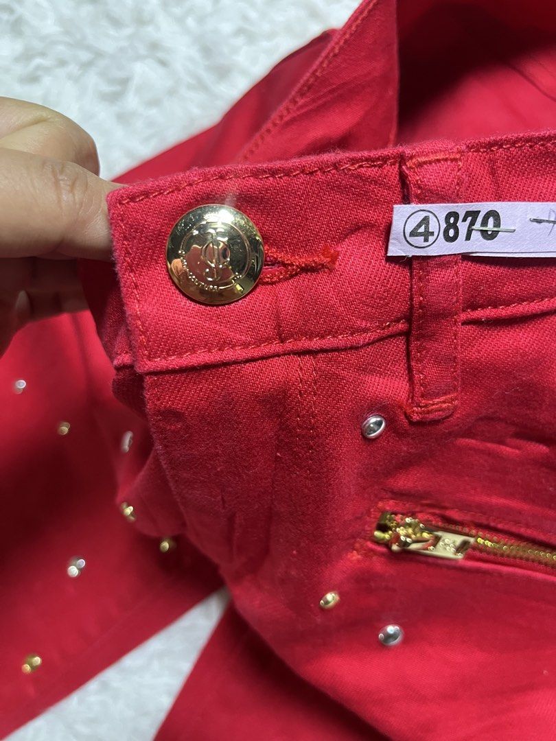Juicy Couture (Category: Jeans) located in Lianga. Submitted by fritzie.mae.l (Listing ID 1461714941, Image 3). Description: Juicy Couture skinny pants waistline:28 length:38 mine:300.