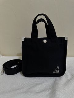 (Category: ) located in . Submitted by bagsbyshai (Listing ID 1461701480, Image 1). Description: .