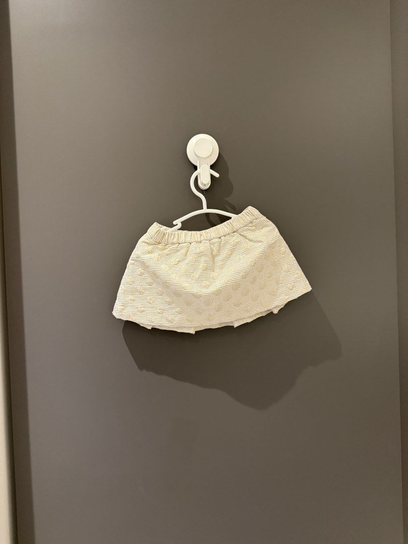 Kate Spade Skirt (6 months, Like New) (Category: Babies & Kids Fashion) located in Manila. Submitted by beautygoddess (Listing ID 1461620171, Image 3). Description: .