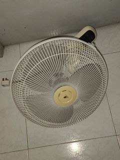 (Category: ) located in . Submitted by myklink (Listing ID 1461584989, Image 1). Description: .
