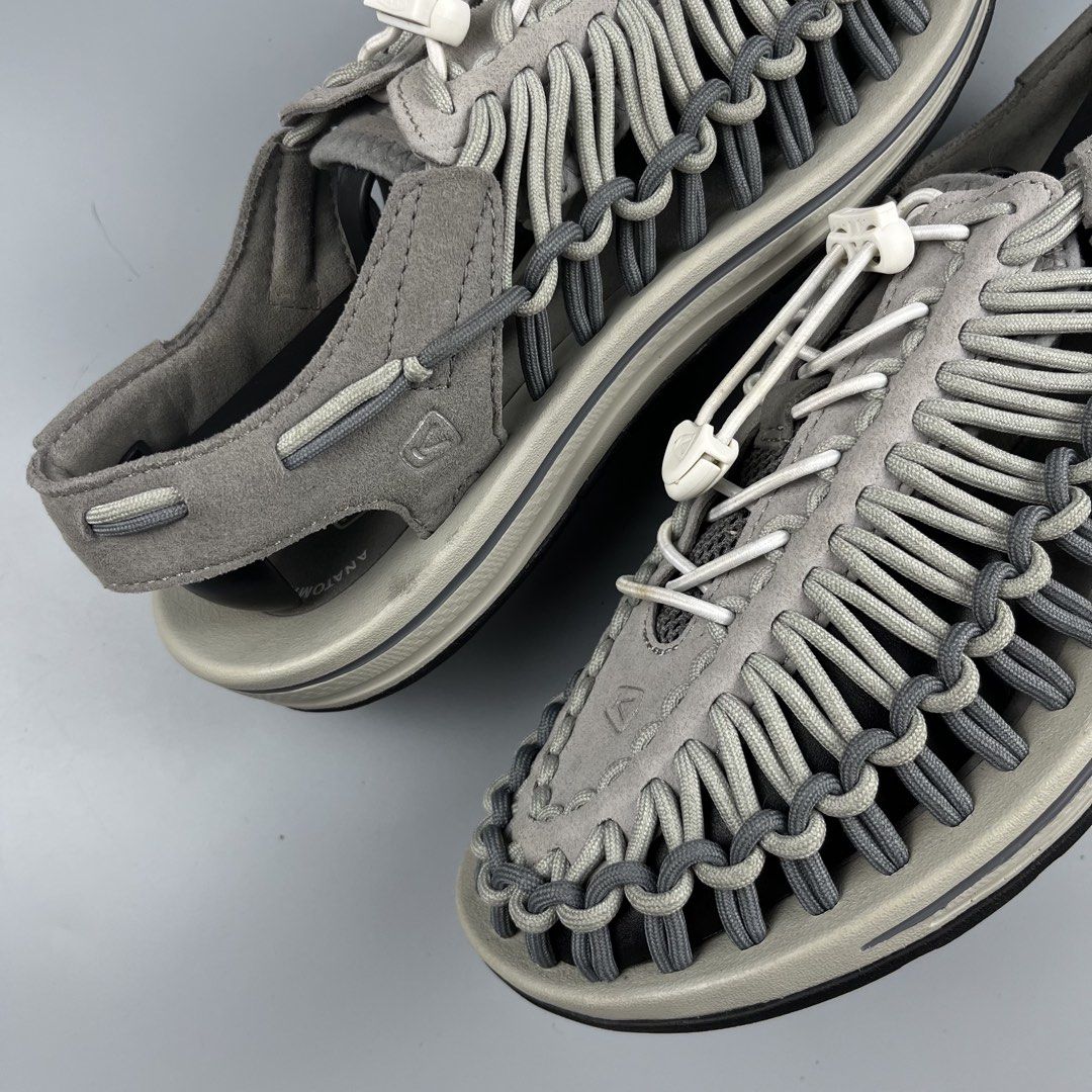 Keen Uneek (Category: Slippers & Slides) located in Los Banos. Submitted by 4030.archives. (Listing ID 1461751650, Image 3). Description: Keen Uneek 3000 Pesos Size 9.5 US | 8.5 UK | 27.5cm Excellent Condition Pair itself.