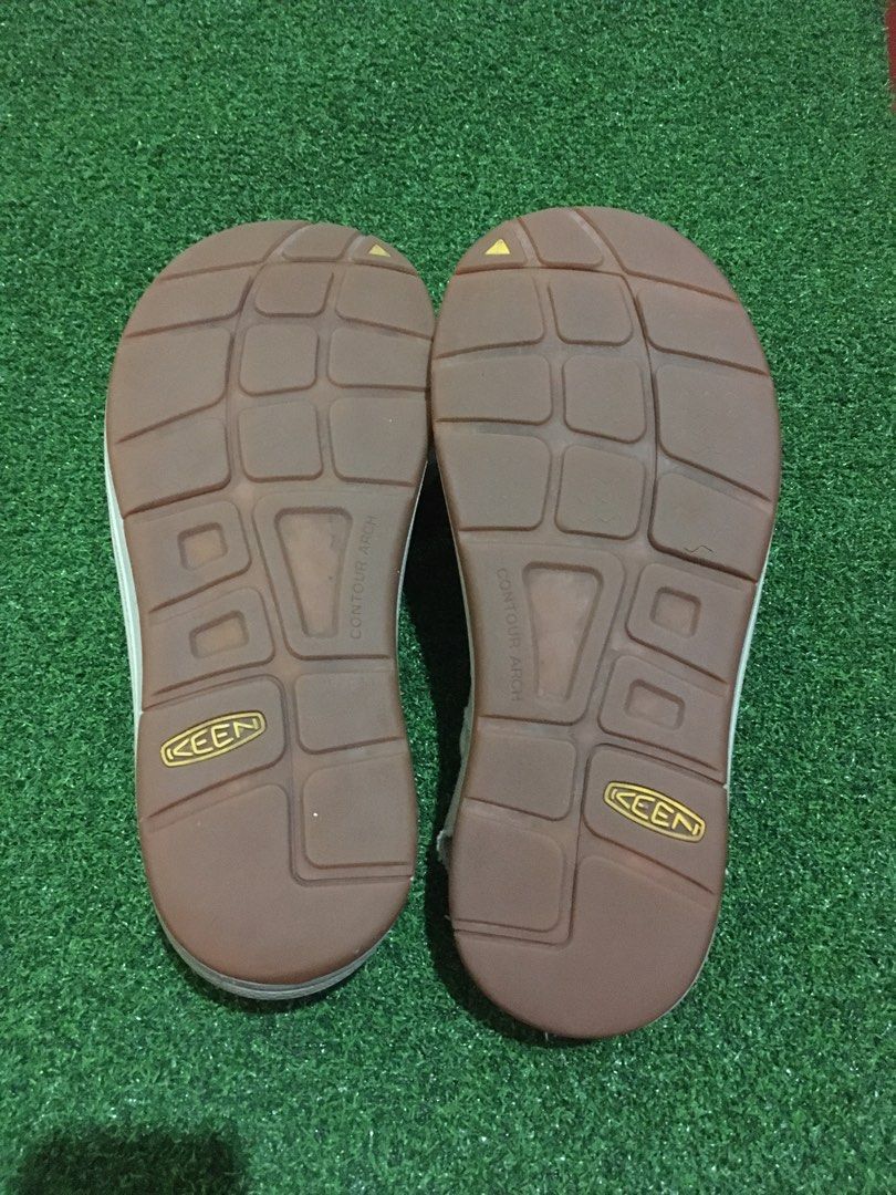 Keen Uneek Sandals (Category: Slippers & Slides) located in Manila. Submitted by ____dkvn (Listing ID 1461732341, Image 3). Description: FOR SALE! FOR SALE! FOR SALE! Keen Uneek Sandals Size 8.5us / 41eu / 26.5cm / 7.5uk ₱ 2,449 📍Malate Manila!.
