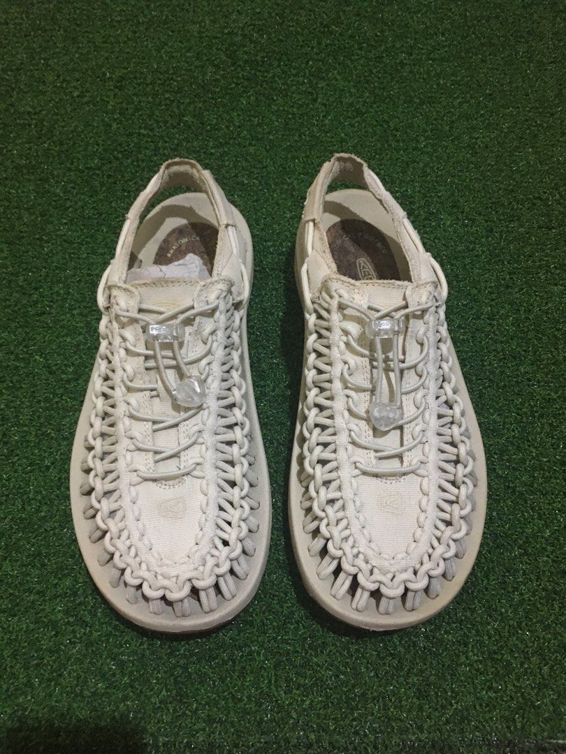 Keen Uneek Sandals (Category: Slippers & Slides) located in Manila. Submitted by ____dkvn (Listing ID 1461732341, Image 2). Description: FOR SALE! FOR SALE! FOR SALE! Keen Uneek Sandals Size 8.5us / 41eu / 26.5cm / 7.5uk ₱ 2,449 📍Malate Manila!.