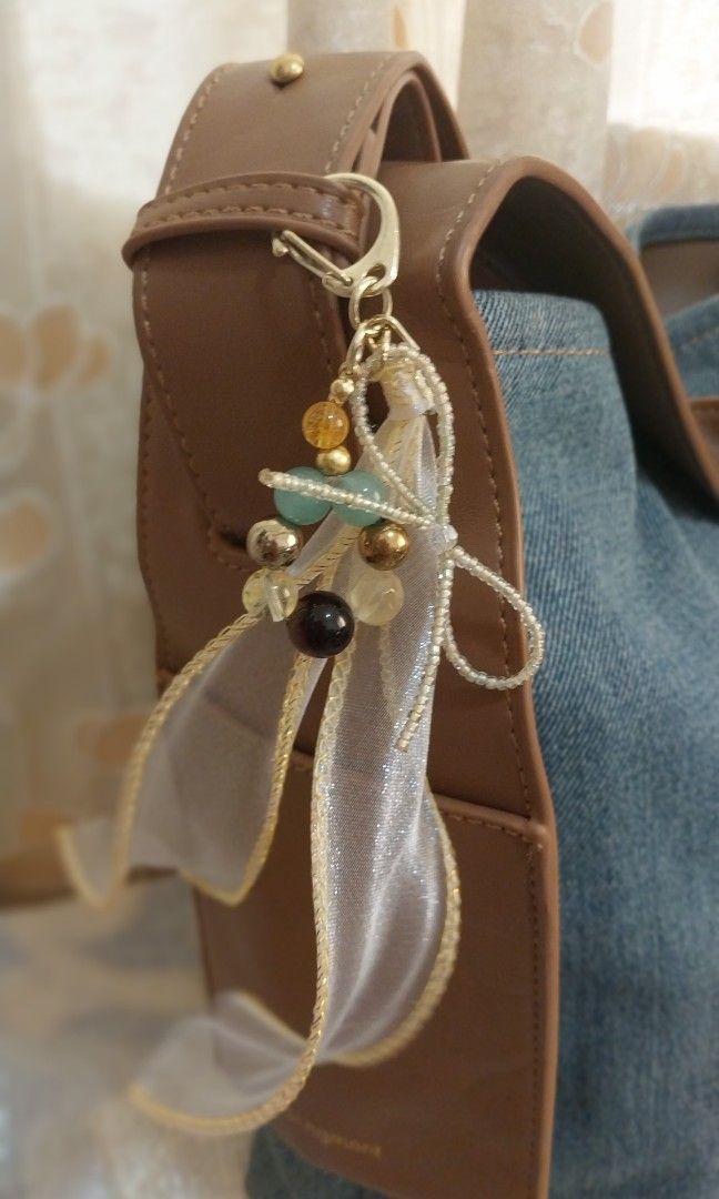 Keychain (Category: Accessory Holder, Box & Organizers) located in Ajuy. Submitted by josh_and_jewels (Listing ID 1461761618, Image 3). Description: Handmade, wee accept orders for give away..