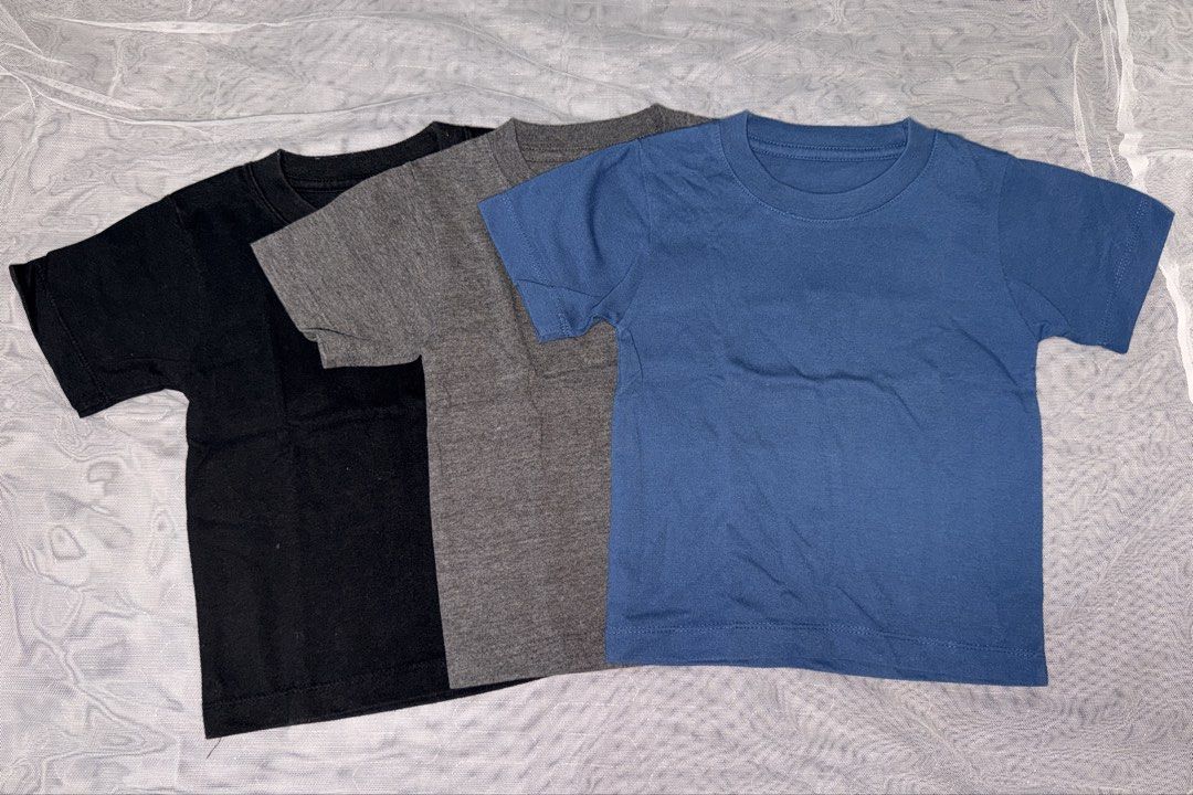 Kids Tshirt (Category: Babies & Kids Fashion) located in Caloocan City. Submitted by mrynn_declutter (Listing ID 1461621056, Image 1). Description: Colors: Black, Blue, & Grey Size: Fits 2-4 years old All for 250.