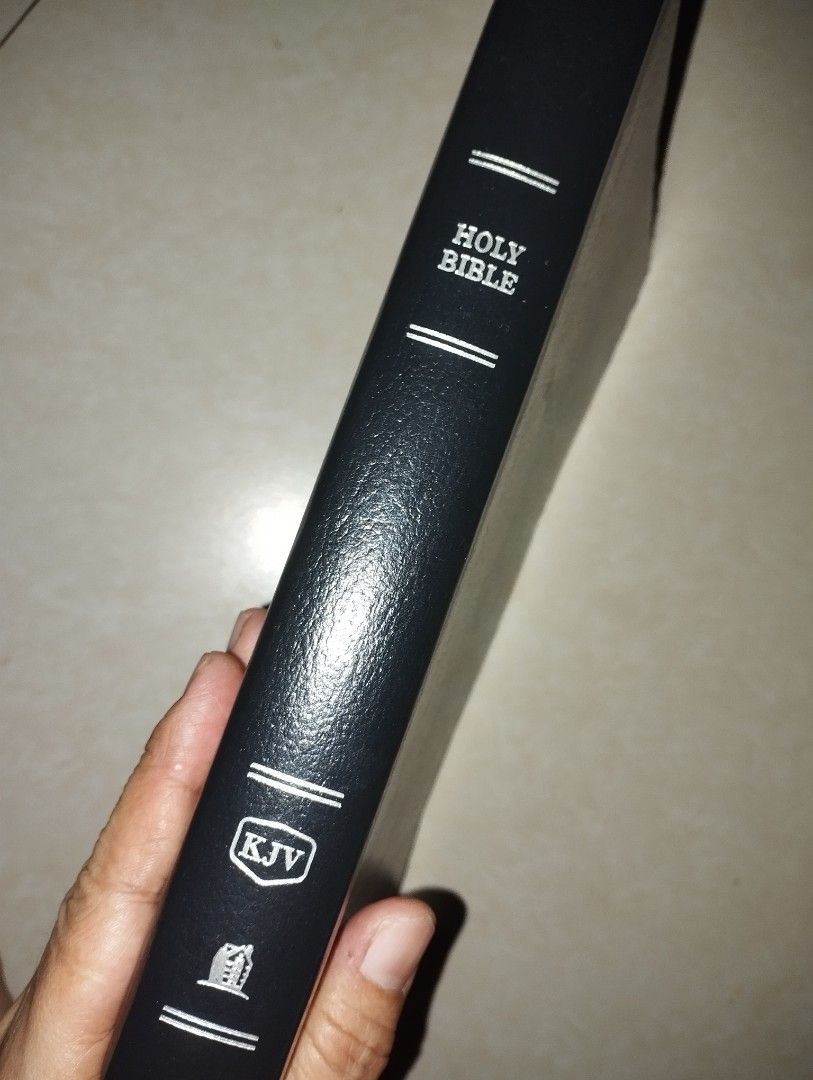 KJV Gift n Award Bible (Category: Religion Books) located in Orani. Submitted by shop4bibles (Listing ID 1461786644, Image 2). Description: .