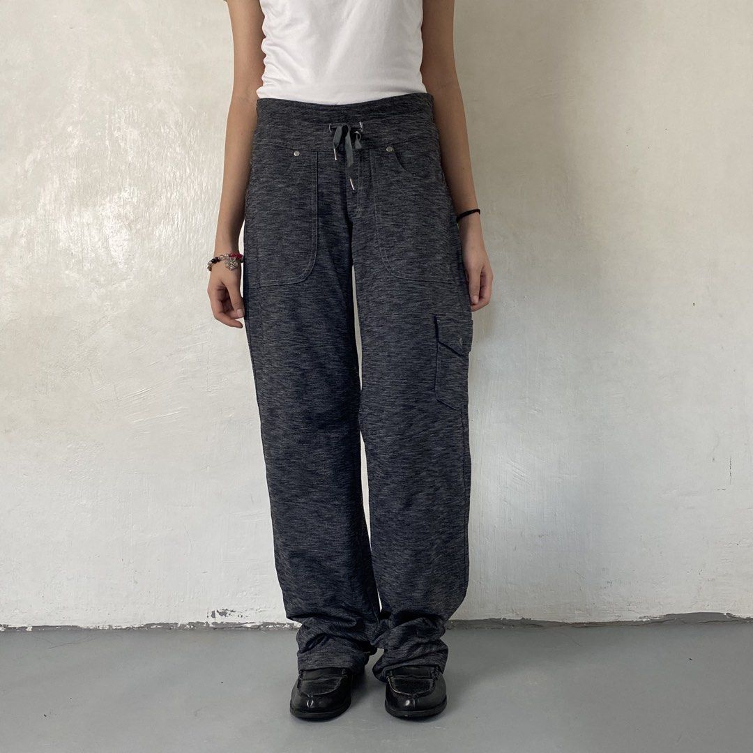 Kuhl🧗| Gray Straight Cut Outdoor Pants (Category: Activewear) located in Bulacan. Submitted by orc.ph (Listing ID 1461643090, Image 2). Description: Kuhl👖| Gray Straight Cut Trouser Material Used: Cotton - Gray - Drawstrings Attached - Multi Pockets - Straight Cut Trouser - Casual - Semi Formal - Streetwear - Formal -Size: M-L -Waistline: 28-32" -Length: 40" -Thighs: 10" -Leg Opening: 8.5" -Rise: 8" Model: ‘’5’0, 38kg, Waistline 24 - Extra Smal