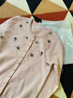 (Kategori: ) berada di . Dikirim oleh adoreablean (ID iklan 1461618379, Gambar 1). Deskripsi: .