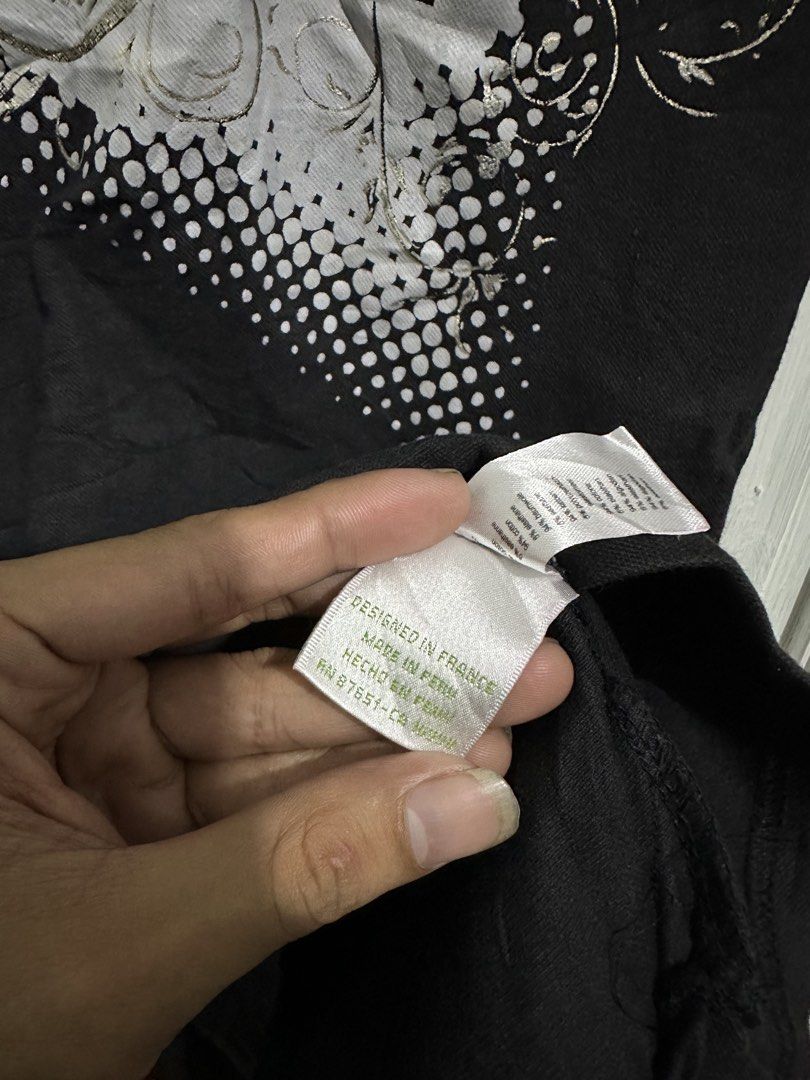 Lacoste (Category: Activewear) located in Manila. Submitted by jastthrift (Listing ID 1461693160, Image 3). Description: Lacoste Y2K Good condition Missing bids 9/10 color rate Authentic .