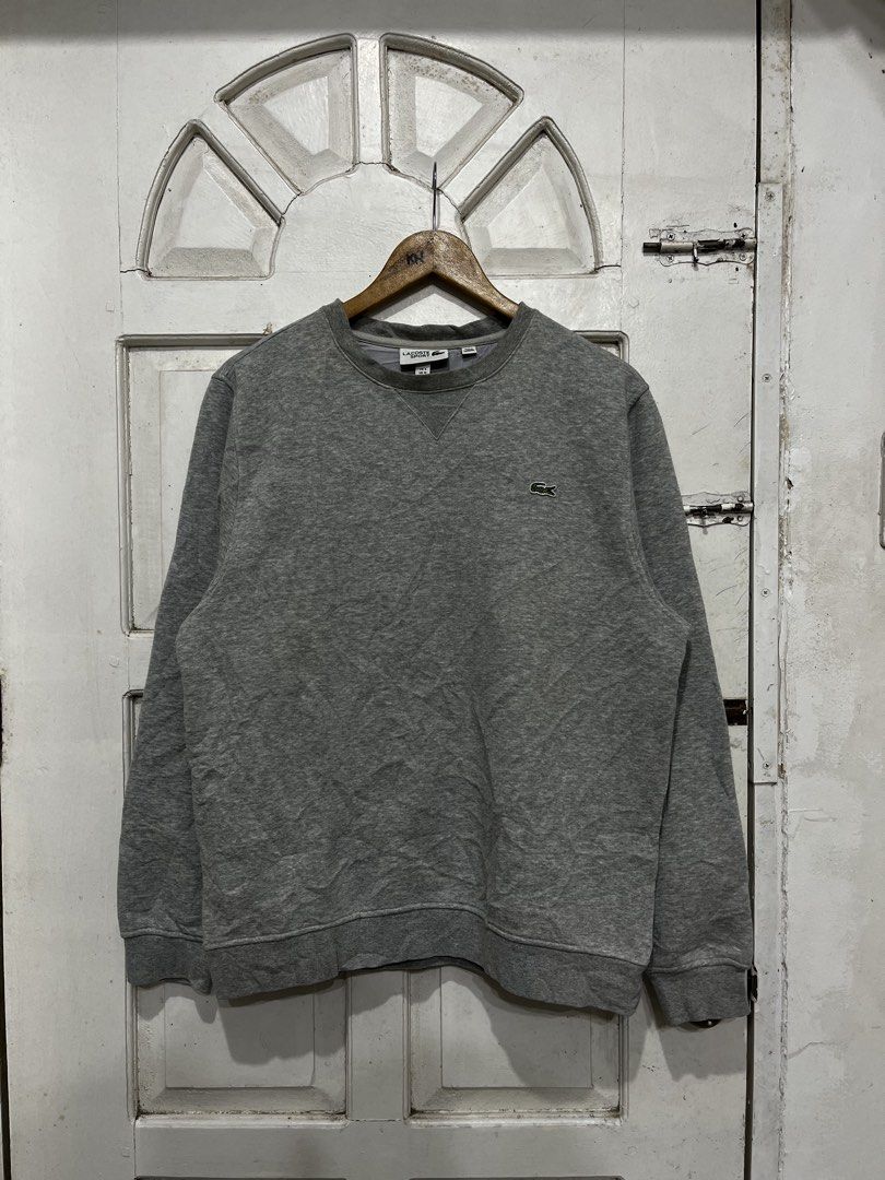 Lacoste Crewneck (Category: Coats, Jackets and Outerwear) located in Davao. Submitted by archived.status (Listing ID 1461743490, Image 1). Description: COLOR MAY VARY DUE TO LIGHTING‼️ Condition: 9.5/10 Color rate: 9.5/10, or better Issue: needs wash and need steam neck Size Medium Width 23 Length 27.