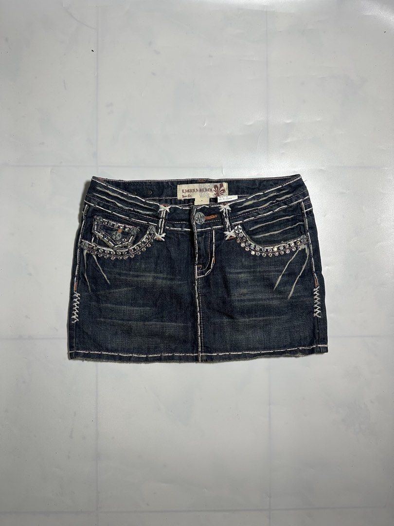 Laguna Beach y2k Denim Skirt (Category: Skirts) located in Bacolod City. Submitted by 2k.archives (Listing ID 1461752893, Image 1). Description: Excellent Size 28 - 29 No Issues.