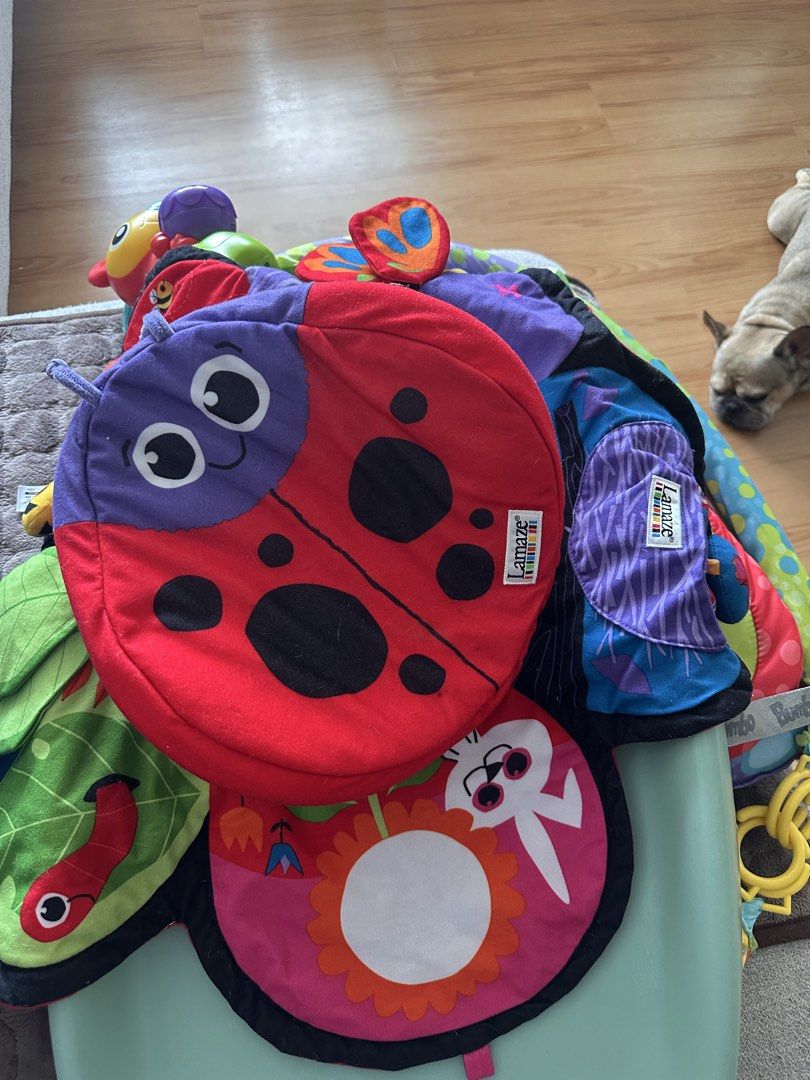 Lamaze Play & Grow Ladybug Garden Play Mat (Category: Infant Playtime) located in Mandaluyong City. Submitted by betterchelle (Listing ID 1461587569, Image 2). Description: - Lamaze Play & Grow Ladybug Garden play mat - Multiple textures and crinkly elements for sensory exploration - Includes ladybug, caterpillar, bee, and bunny characters - Ideal for encouraging tummy time - Easy to fold and store.