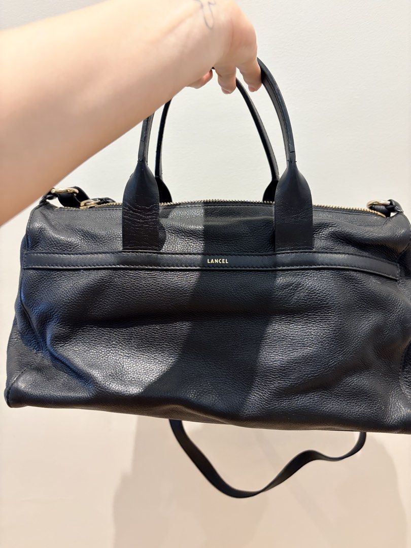 Lancel Italy Bag (Category: Cross-body Bags) located in Bulacan. Submitted by roxanneio (Listing ID 1461646949, Image 2). Description: Decluttering In good condition.