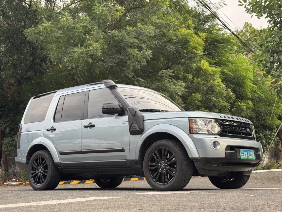 Land Rover Discovery 3.0 4 SDV6 (A) (Category: Used Cars) located in Paranaque City. Submitted by eyeittryitbuyit (Listing ID 1461697136, Image 3). Description: 🏷ON SALE!!! 🔥 LAND ROVER DISCOVERY 4 LR4 FOR SALE !!! Automatic transmission Diesel Fully independent suspension 4x4 7 seaters Snorkel Leather seats Off road capability Terrain Response Technology Extreme offroad condition Seat comfort and support Fuel economy Well maintained Registered