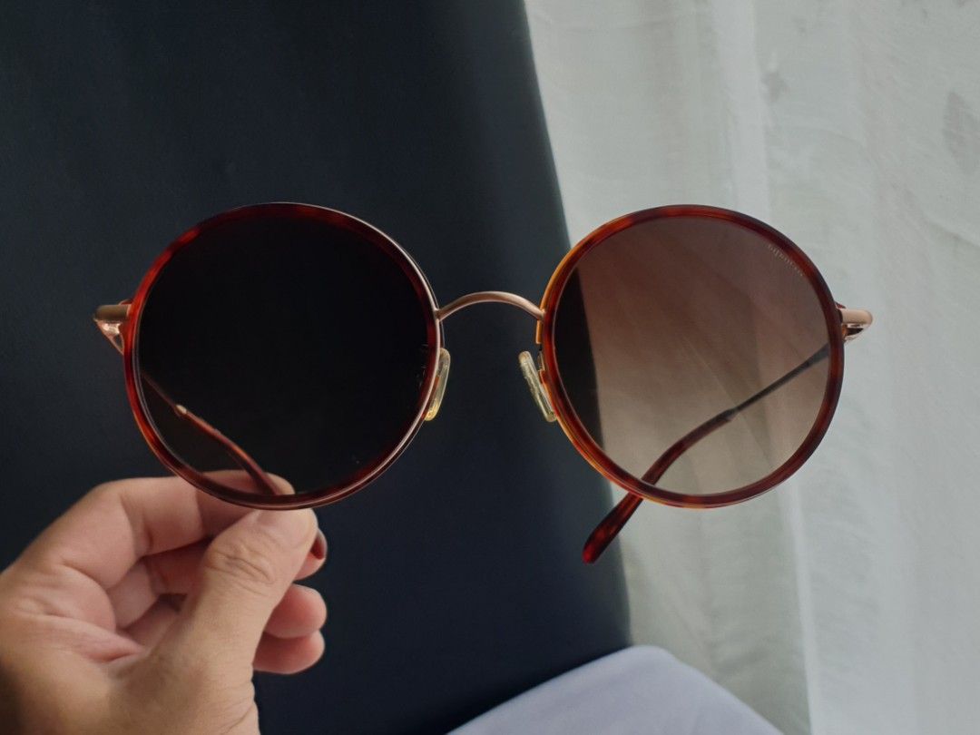 Lapalette Lea Round Sunglasses (Category: Sunglasses & Eyewear) located in Quezon City. Submitted by WasalakTwo (Listing ID 1461705772, Image 1). Description: Bought in Korea High quality Good as new Excellent condition Open for delivery nationwide.