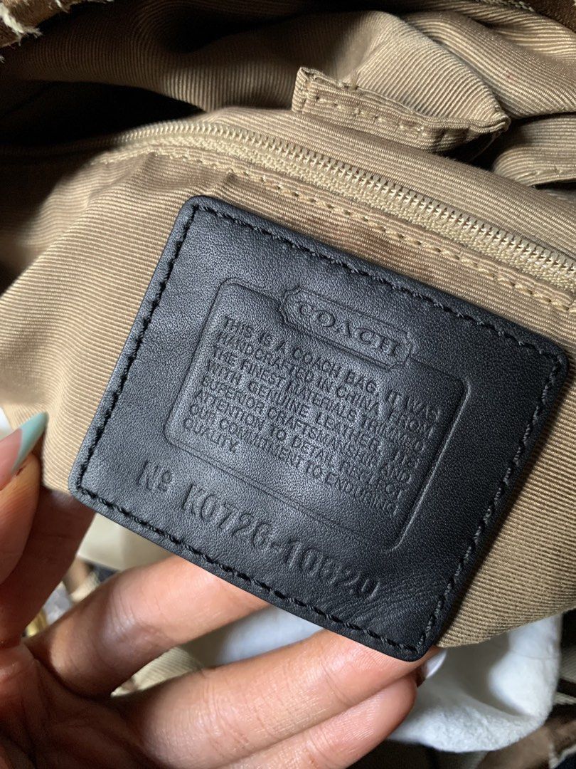 Large coach carly (Category: Luxury Bags & Wallets) located in Cagayan de Oro. Submitted by aevapp (Listing ID 1461596005, Image 2). Description: large coach carly in good condition no hangtag has minimal rubs (refer last two pics) rfs: need funds u may offer swap, dm!!.