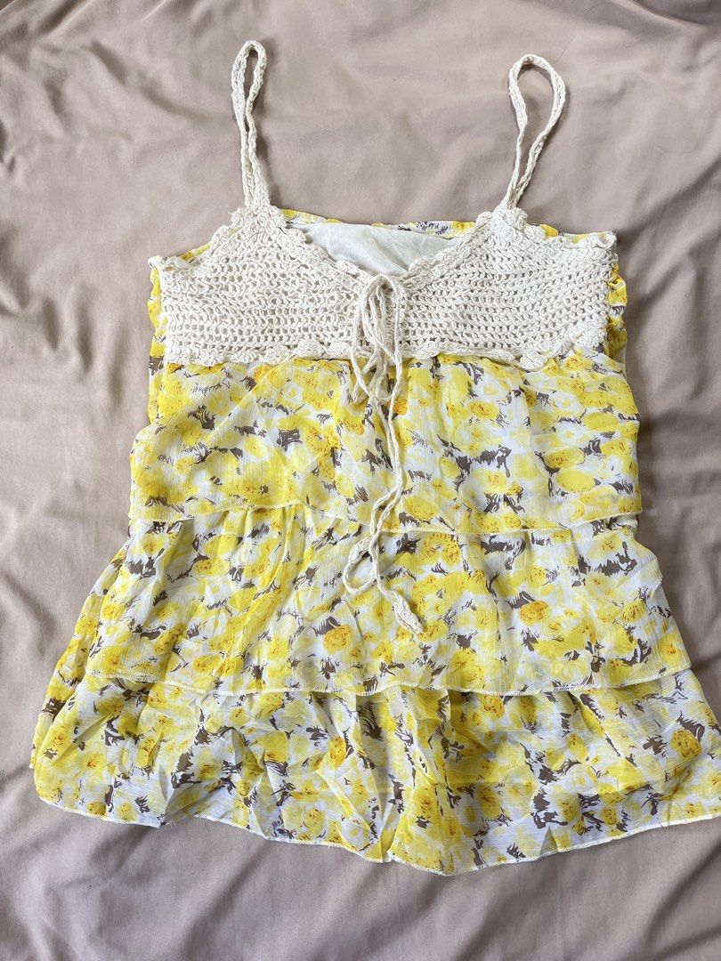 Layered camisol with crochet bodice (Category: Sleeveless) located in San Jose. Submitted by thymies (Listing ID 1461618644, Image 1). Description: .