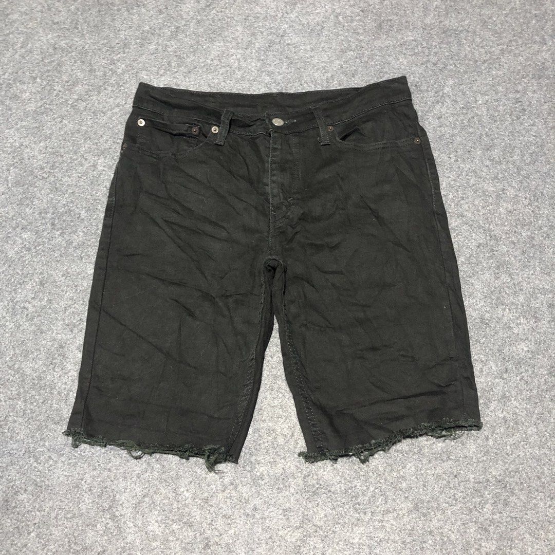 Levi's 511 Black Cut-Off Denim Shorts (Category: Jeans) located in Cebu City. Submitted by andrewvivar29 (Listing ID 1461690087, Image 1). Description: - Brand: Levi's - Model: 511 Shorts - Color: Black - Size: 32 Waist - Style: Cut-off hem for a raw, distressed look - Features: Classic five-pocket styling, button and zip fly - Occasion: Great for casual wear.
