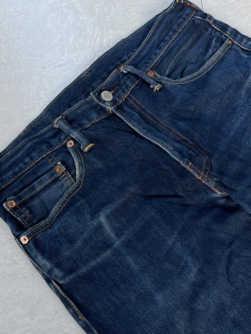 Levi’s 511 Leather Patch Jeans (Category: Jeans) located in Bacolod City. Submitted by lanceloots (Listing ID 1461717932, Image 3). Description: Levi’s 511 Jeans Leather Patch W 32 L 34 Actual Measurements : - 32-33 Waistline - 42 Length - 7 Hem No Flaws Excellent •Negros Occidental.