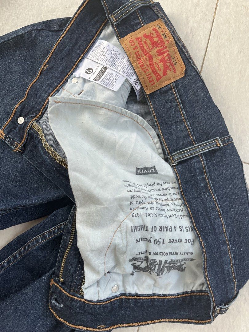 Levi’s 511 Waterless Jeans (Category: Jeans) located in Bacolod City. Submitted by lanceloots (Listing ID 1461719113, Image 3). Description: Levi’s 511 Waterless Jeans W 32 L32 Actual Measurements: - 32-33 Waistline - 41 Length - 7 Hem Excellent Condition My minor runs only check photo •Negros Occidental.