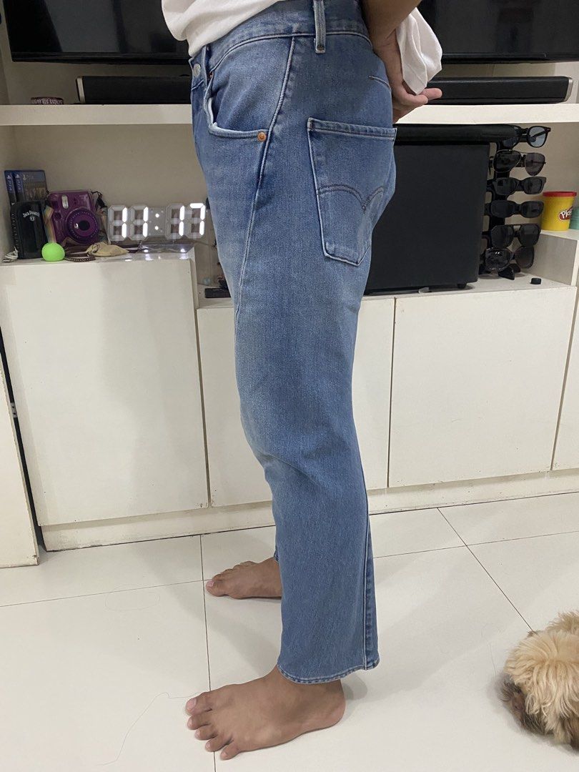 Levis engineered 541 w30 L30 (Category: Jeans) located in Santa Maria. Submitted by jordangail (Listing ID 1461615622, Image 3). Description: Levis engineered jean 541 w30 L30 30-32x37 altered (model 5'7 to 5'😎 hem 7.5 Issue: may butas sa pundya patahi nyo na lang. di kita pag suot 🙂 sumabit ata Budgetmeal Wala na issue bukod jan Excellent pa Mine na Gcash Jnt God bless.