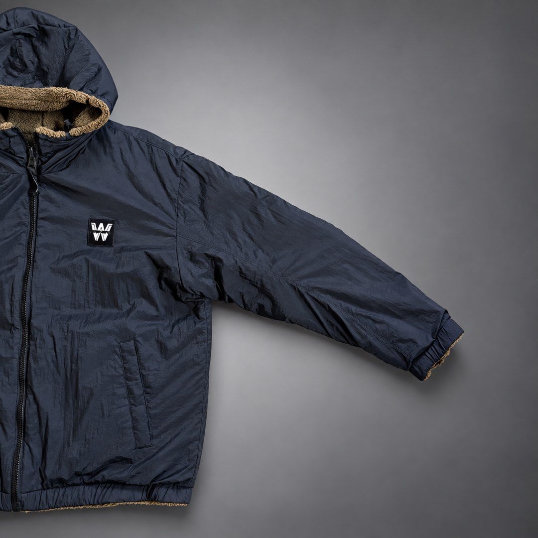 LIFEWORK HIDEAWAY OVERSIZED REVERSABLE JACKET (Category: Coats, Jackets and Outerwear) located in Taguig. Submitted by clarrk95 (Listing ID 1461676950, Image 3). Description: LifeWork Oversized Reversable Jacket Size: M (tag) Length: 26inches Width: 25inches Sleeve Length: 16.5inches PRICE: ₱800 ONLY! FLAWS: minor tear ✅ brandnew condition ✅ add shipping fee ✅ ignoring LP inquiry Shipping: Lalamove | J&T | LBC Location: Taguig📍 Payment: Gcash | 