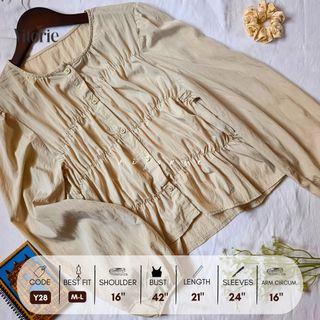 (Category: ) located in . Submitted by vitorieclothing_lifestyle (Listing ID 1461716999, Image 1). Description: .