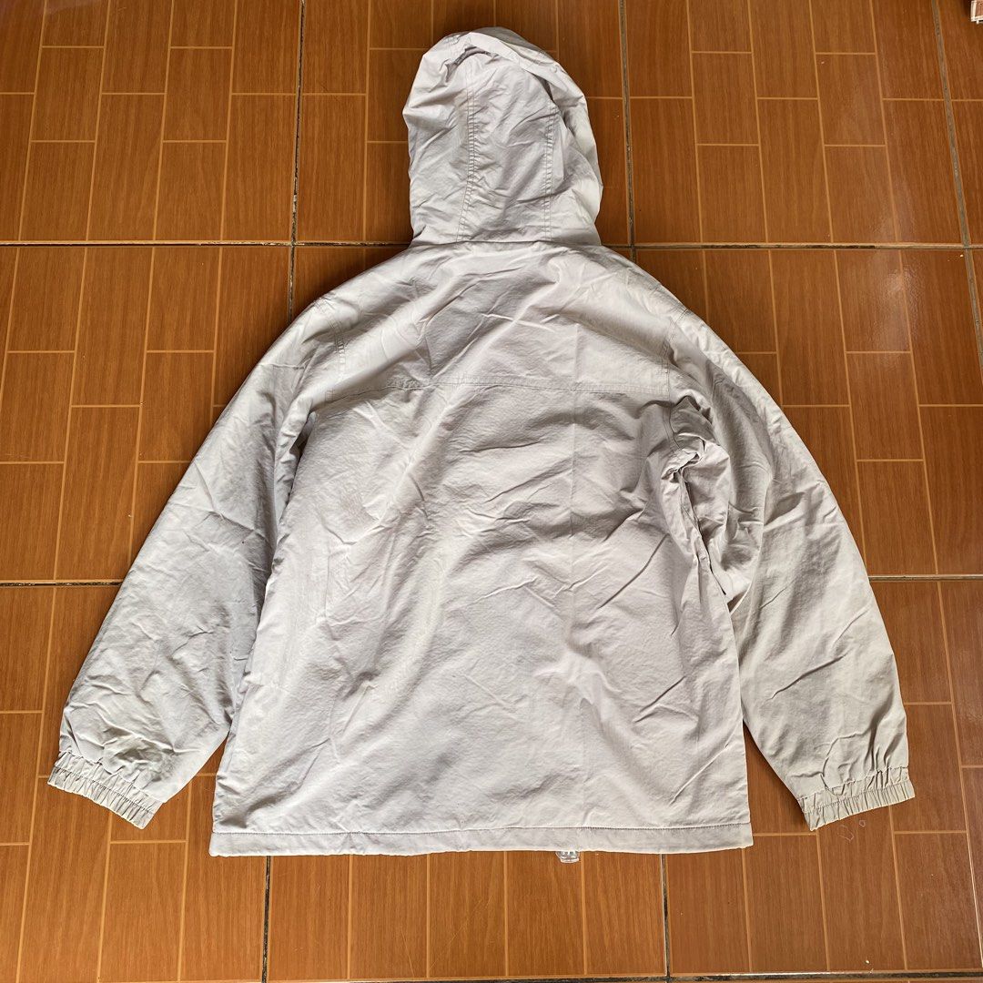 Lightweight Hooded Jacket (Category: Coats, Jackets and Outerwear) located in Makati City. Submitted by eunaj (Listing ID 1461655879, Image 2). Description: - Lightweight hooded jacket - Drawstring hem for adjustable fit - Elasticated cuffs for comfort - Two convenient front pockets - Stylish red lining inside the hood - Ideal for layering or protection against light rain - NEEDS WASHING‼️.