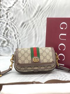 (Category: ) located in . Submitted by redrabbitluxury (Listing ID 1461620600, Image 1). Description: .