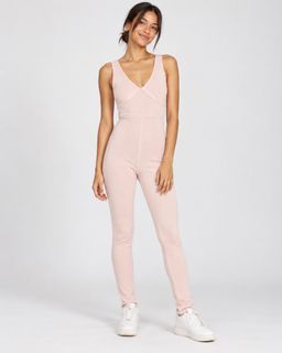 (Category: ) located in . Submitted by closet.cha (Listing ID 1461648205, Image 1). Description: .