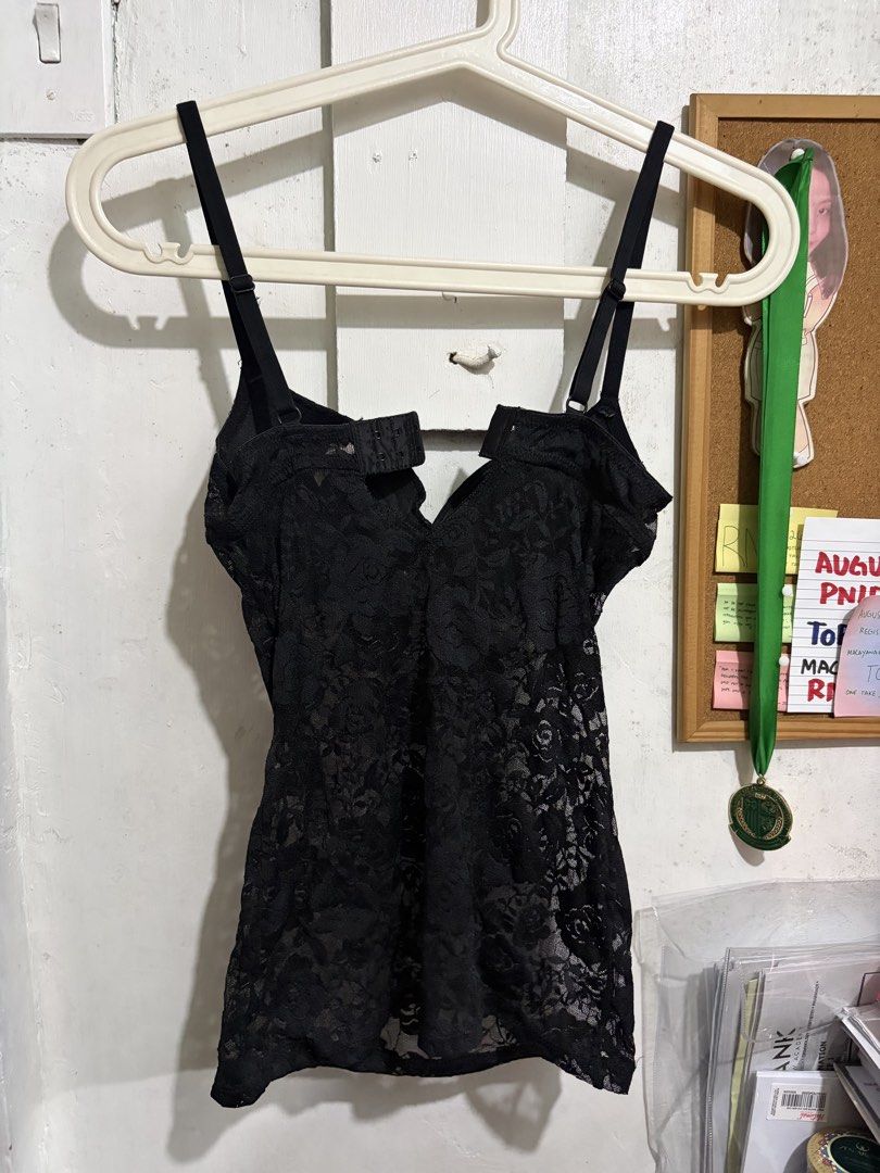 Lingerie top (Category: Sleep and Loungewear) located in Quezon City. Submitted by berrystrawng (Listing ID 1461723254, Image 2). Description: not used size: small rfs: wrong size.
