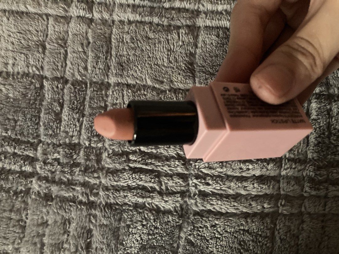 Lipstick (Category: Makeup) located in Makati City. Submitted by wonderfindzs (Listing ID 1461669367, Image 3). Description: Makati.