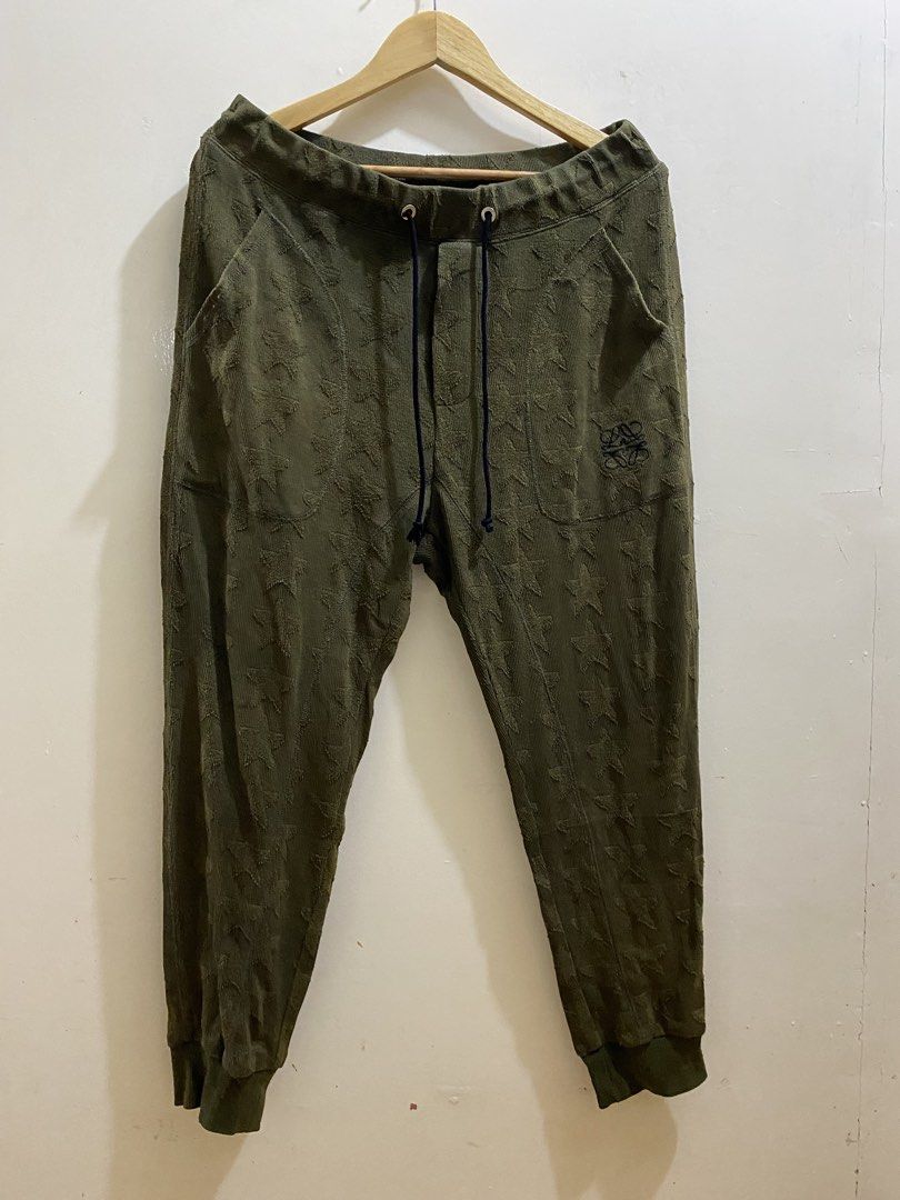 LOEWE ARMY GREEN (Category: Joggers) located in Baguio. Submitted by gama_apparel (Listing ID 1461697109, Image 1). Description: Size large Waistline 32-34 Length 39inch Colorrate 9/10 Excellent condi.