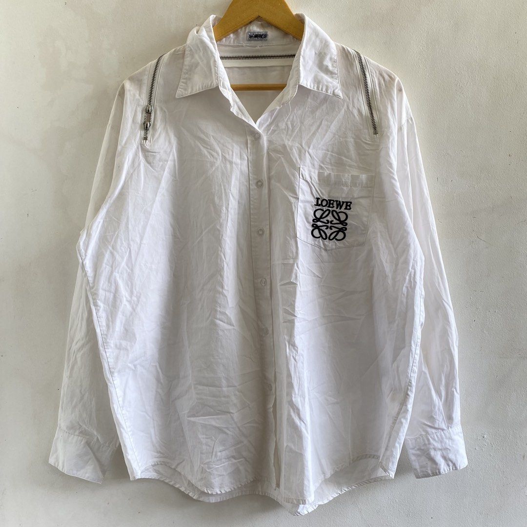 Loewe Longsleeve Bottondown (Category: Formal Shirts) located in Davao. Submitted by bangers01 (Listing ID 1461721973, Image 1). Description: .
