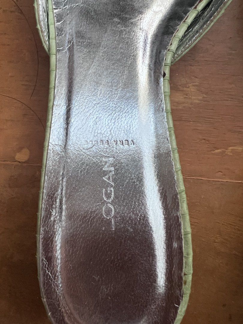 Logan Green Kitten Heels Size 38 (Category: Heels) located in Manila. Submitted by okgreat (Listing ID 1461584342, Image 2). Description: - Brand: Logan - Color: Green - Material: Vera Pelle Leather - Design: textured leather, pointed toe, slip-on style - Size: 38 - Condition: Signs of wear on soles and insoles (please check photos for details) Gucci Prada Jos Mundo .