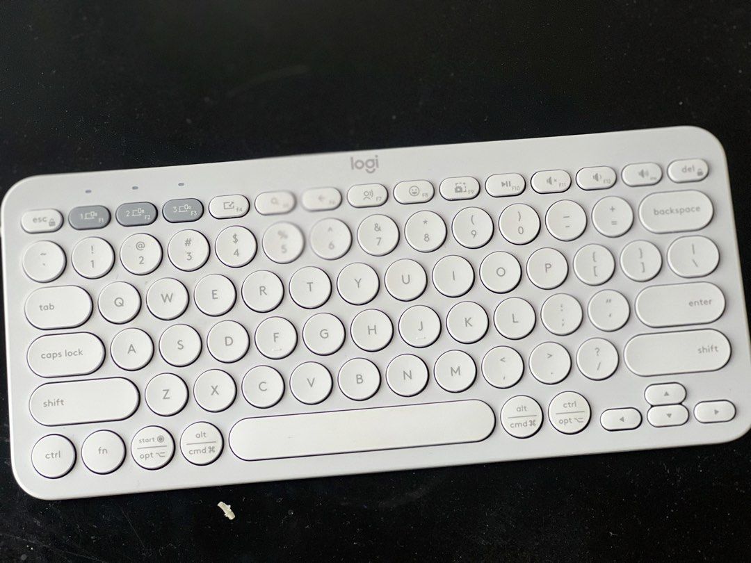 Logitech Pebble Bluetooth Wireless Keyboard (Category: Computer Keyboard) located in Cebu City. Submitted by dennise13 (Listing ID 1461613739, Image 1). Description: Selling my wireless keyboard bought from Logitech 💗 Still in very pristine condition :) Rfs: I only used it once and I move a lot so I am not using it anymore Loc: Cebu City.