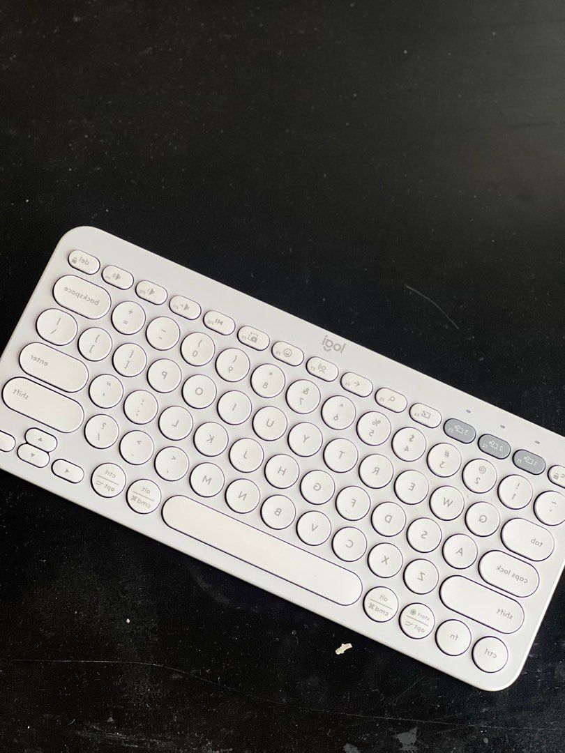 Logitech Pebble Bluetooth Wireless Keyboard (Category: Computer Keyboard) located in Cebu City. Submitted by dennise13 (Listing ID 1461613739, Image 3). Description: Selling my wireless keyboard bought from Logitech 💗 Still in very pristine condition :) Rfs: I only used it once and I move a lot so I am not using it anymore Loc: Cebu City.