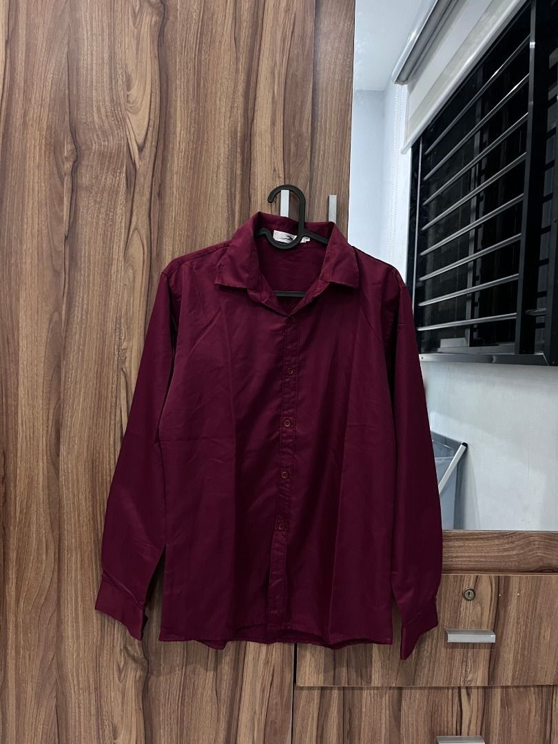 Long Sleeves Polo (Category: Tshirts & Polo Shirts ) located in Calamba. Submitted by declutterrrrph (Listing ID 1461651921, Image 2). Description: Slightly Nego Condition: 9/10 Color Rate: 9/10 Size: L on tag (19W x 25.5L inches) fits small Meetup Calamba Area or ship thru lbc/j&t 09153754810.
