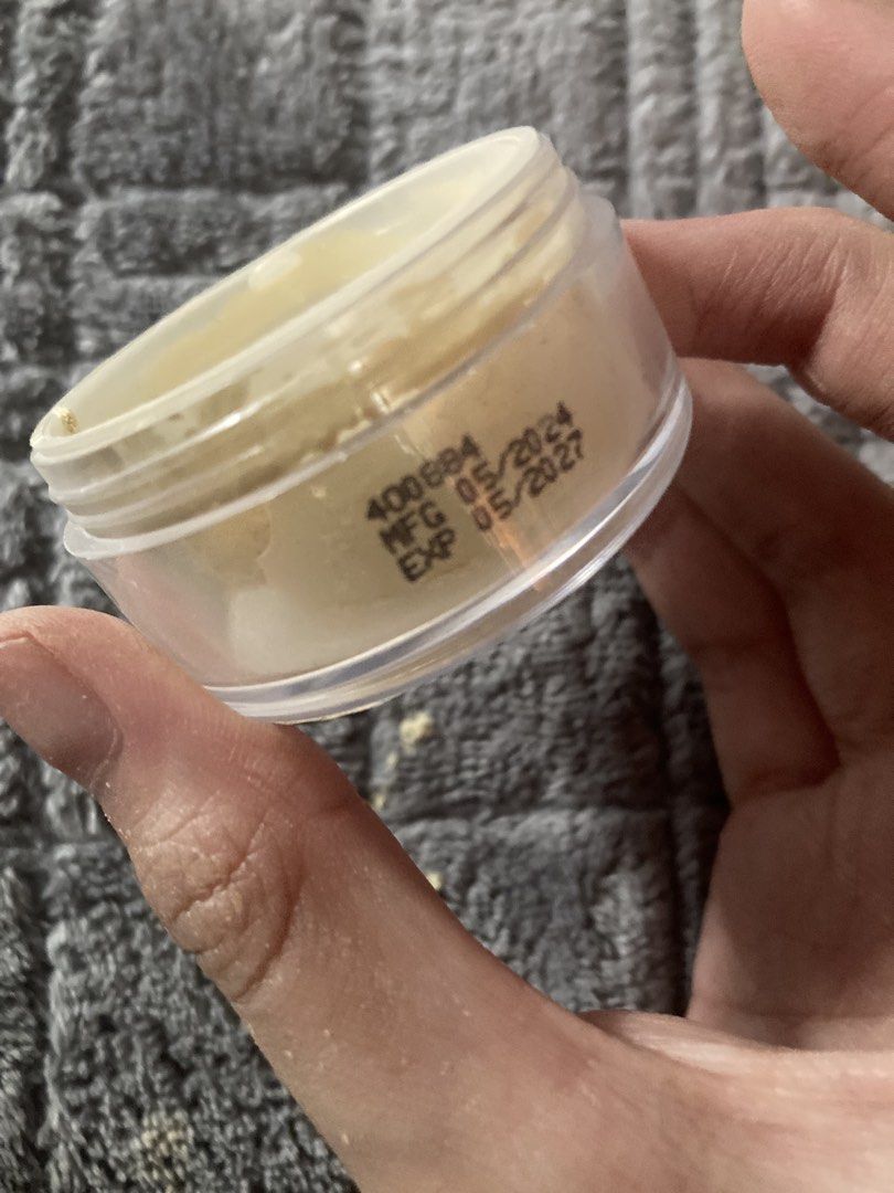 Loose Powder Beautederm (Category: Makeup) located in Makati City. Submitted by wonderfindzs (Listing ID 1461668312, Image 3). Description: Loc makati Have past transacs on fb.