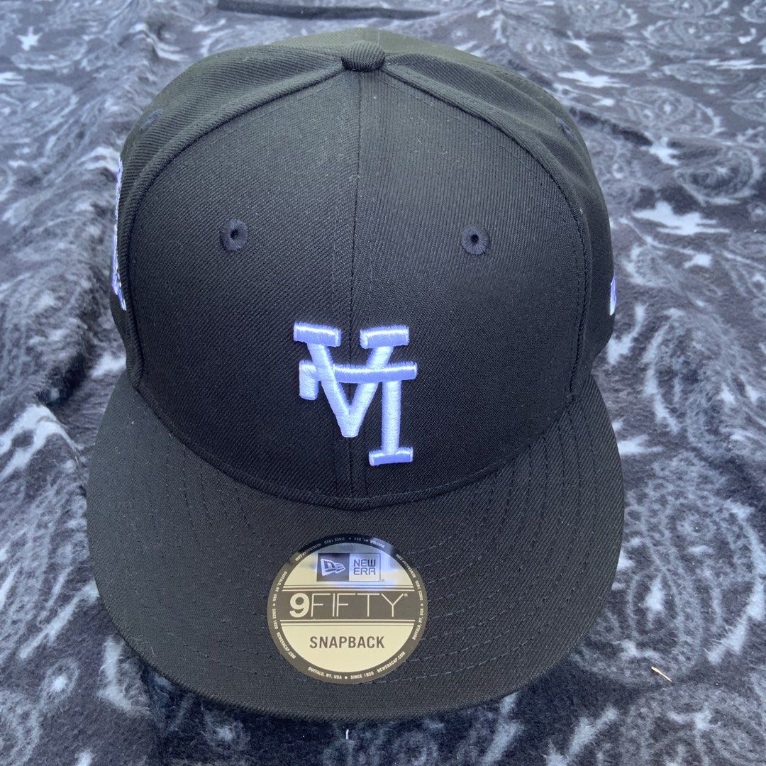 Los Angeles Dodgers 'Upside Down LA Logo' 9FIFTY Snapback - Black/White - 100% Polyester (Category: Caps & Hats) located in Pasig City. Submitted by chris212416 (Listing ID 1461675704, Image 1). Description: - Brand New Black New Era 9FIFTY Snapback Hat - Features Official LA Dodgers Logo on Front - Includes Commemorative 1958-2018 Los Angeles Dodgers Patch on Side - Adjustable Snapback Strap for Custom Fit - Perfect for Any Dedicated LA Dodgers 