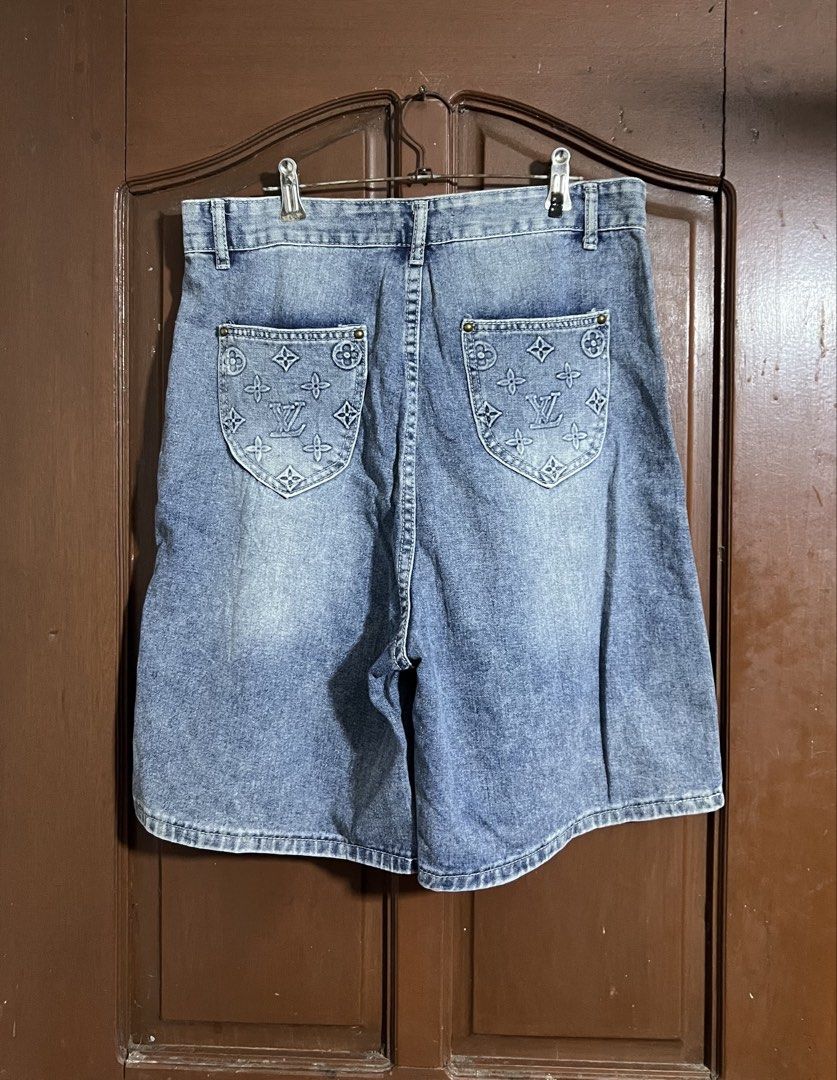 Louis Vuitton Monogram Double Knee Denim Jorts (Category: Shorts) located in Manila. Submitted by thriftpoint99 (Listing ID 1461773055, Image 2). Description: 32x21x12.5 No issue Excellent condition.