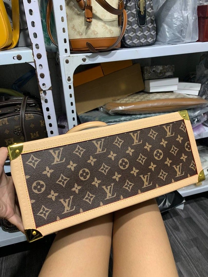 Louis Vuitton OTG Labubu (Category: Tote Bags) located in Valenzuela. Submitted by _prettysimplecollection (Listing ID 1461759109, Image 3). Description: .